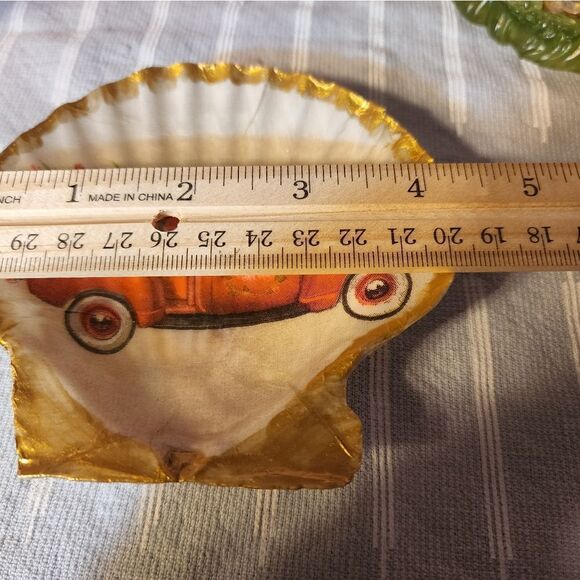 DECOUPAGE PICK UP TRUCK WITH FLOWERS - Picture 3 of 3